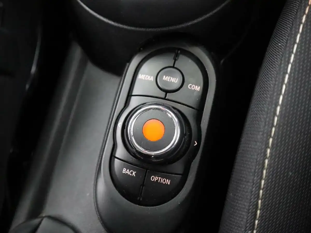 2019-mini-cooper-15-cooper-classic-hatchback-5d-auto-big-20