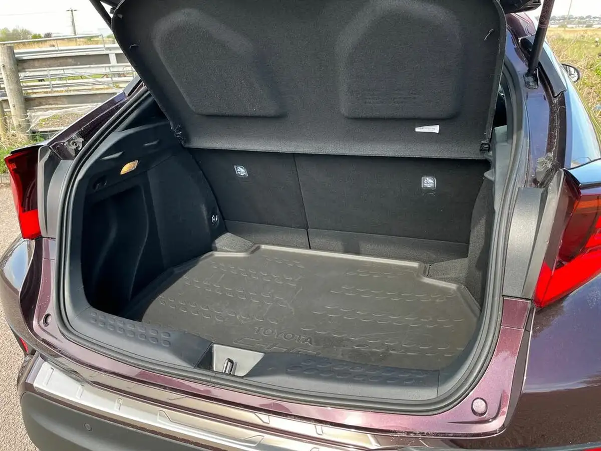 2022-toyota-c-hr-18-vvt-i-excel-big-23