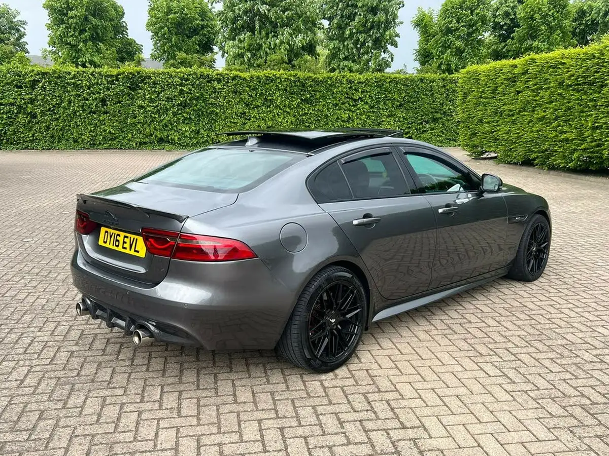 2016-jaguar-xe-20i-r-sport-240ps-big-4