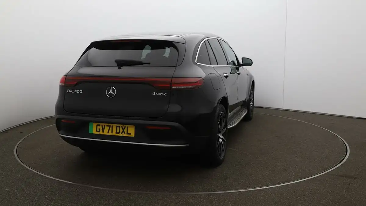 2021-mercedes-benz-eqc-e-eqc-400-amg-line-big-48