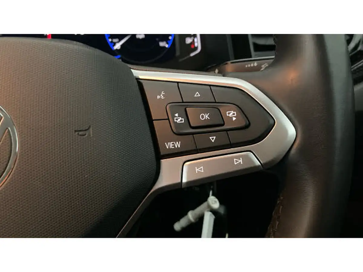 2022-volkswagen-polo-10-tsi-life-big-17