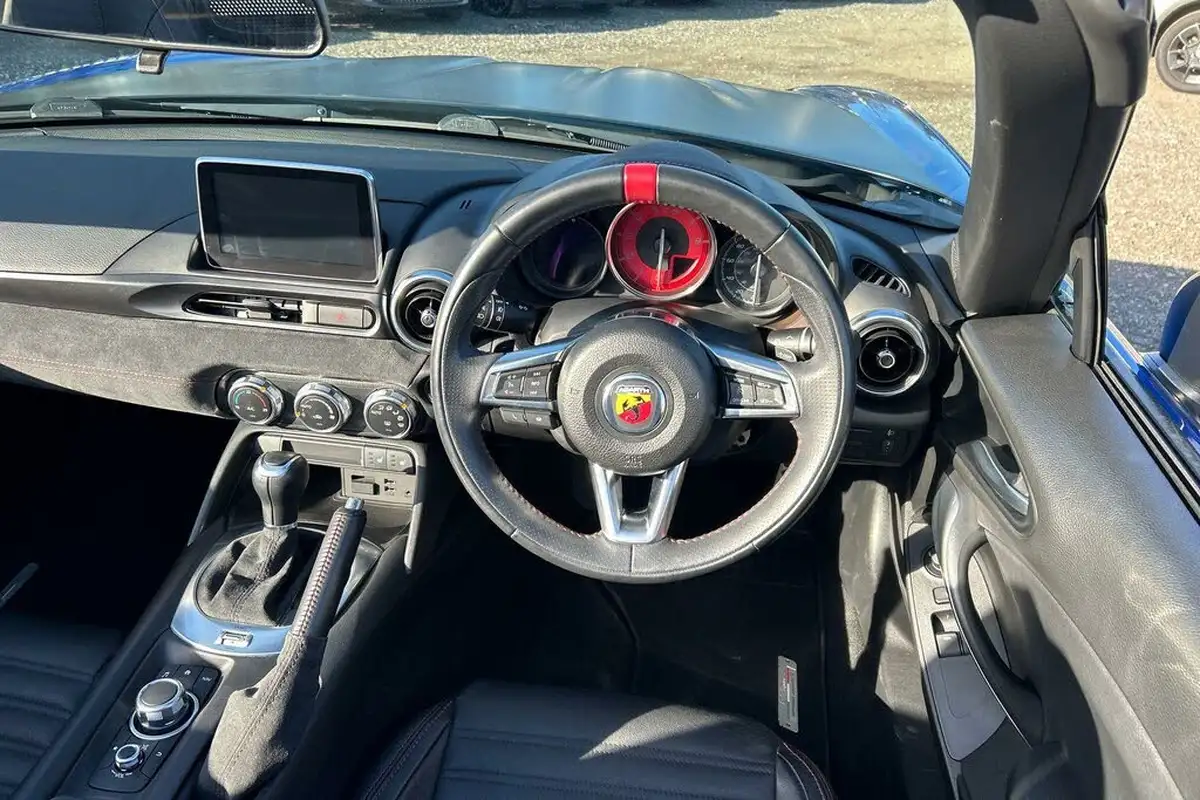 2018-abarth-124-14-multiair-spider-auto-big-14