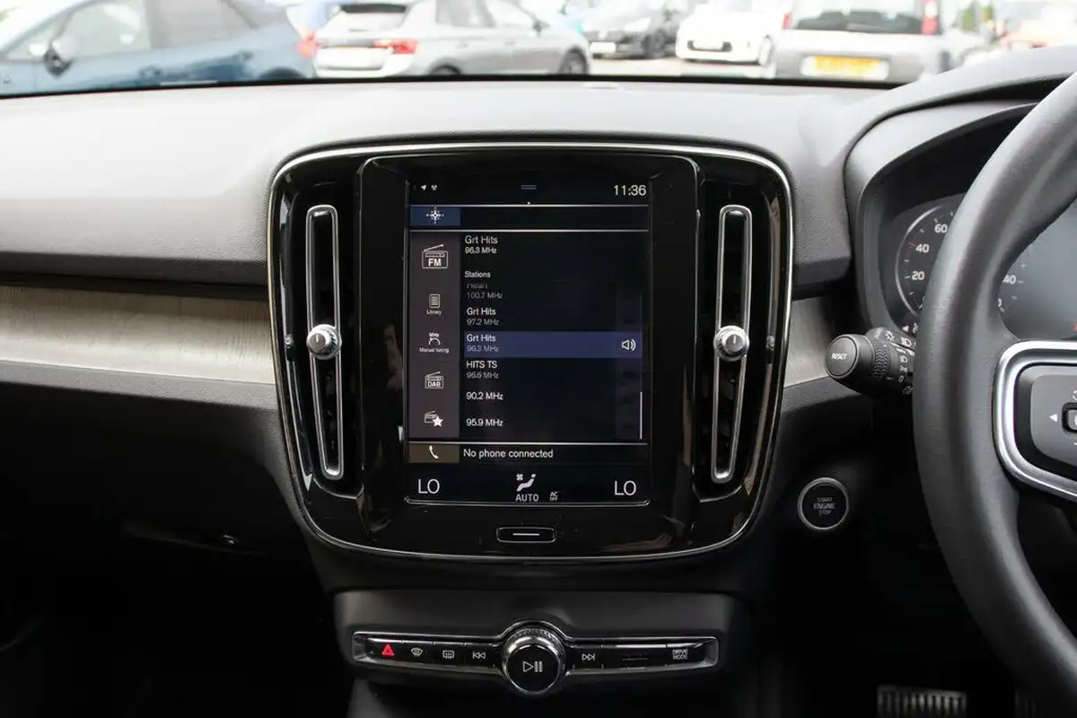 2020-volvo-xc40-15-t3-inscription-geartronic-big-23