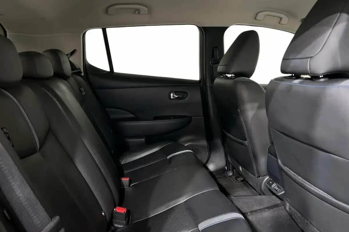 2020-nissan-leaf-e-e-tekna-spare-wheel-big-7