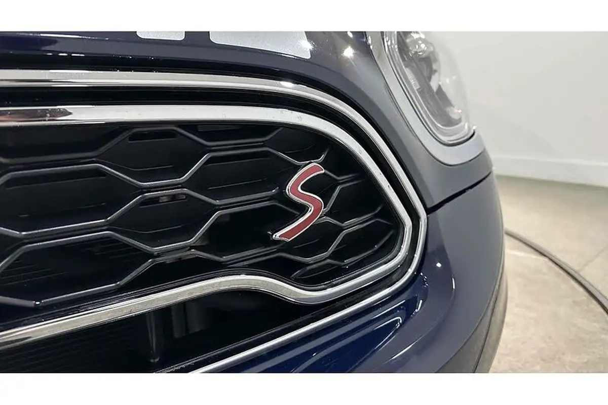 2018-mini-countryman-20-cooper-s-ss-auto-big-13