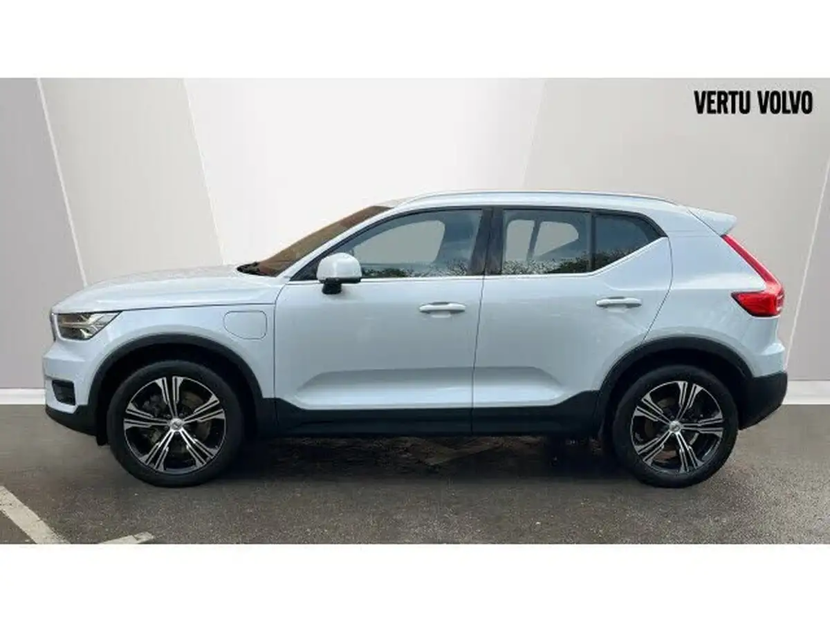 2021-volvo-xc40-15-t5-inscription-262bhp-big-7