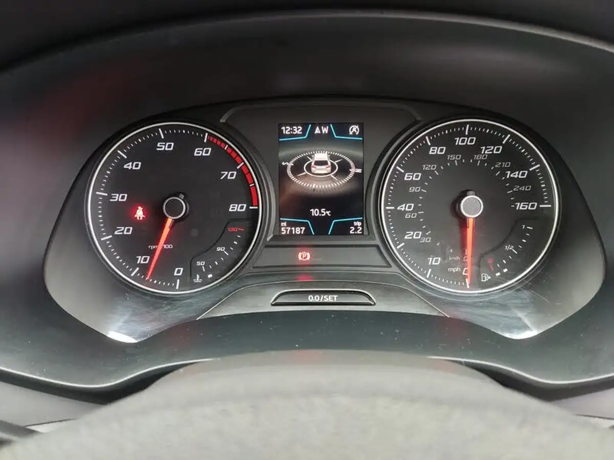2018-seat-leon-12-tsi-se-dynamic-technology-hatchback-big-10