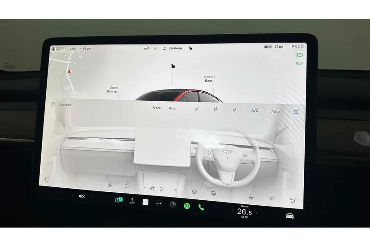 2022-tesla-model-y-e-long-range-big-37