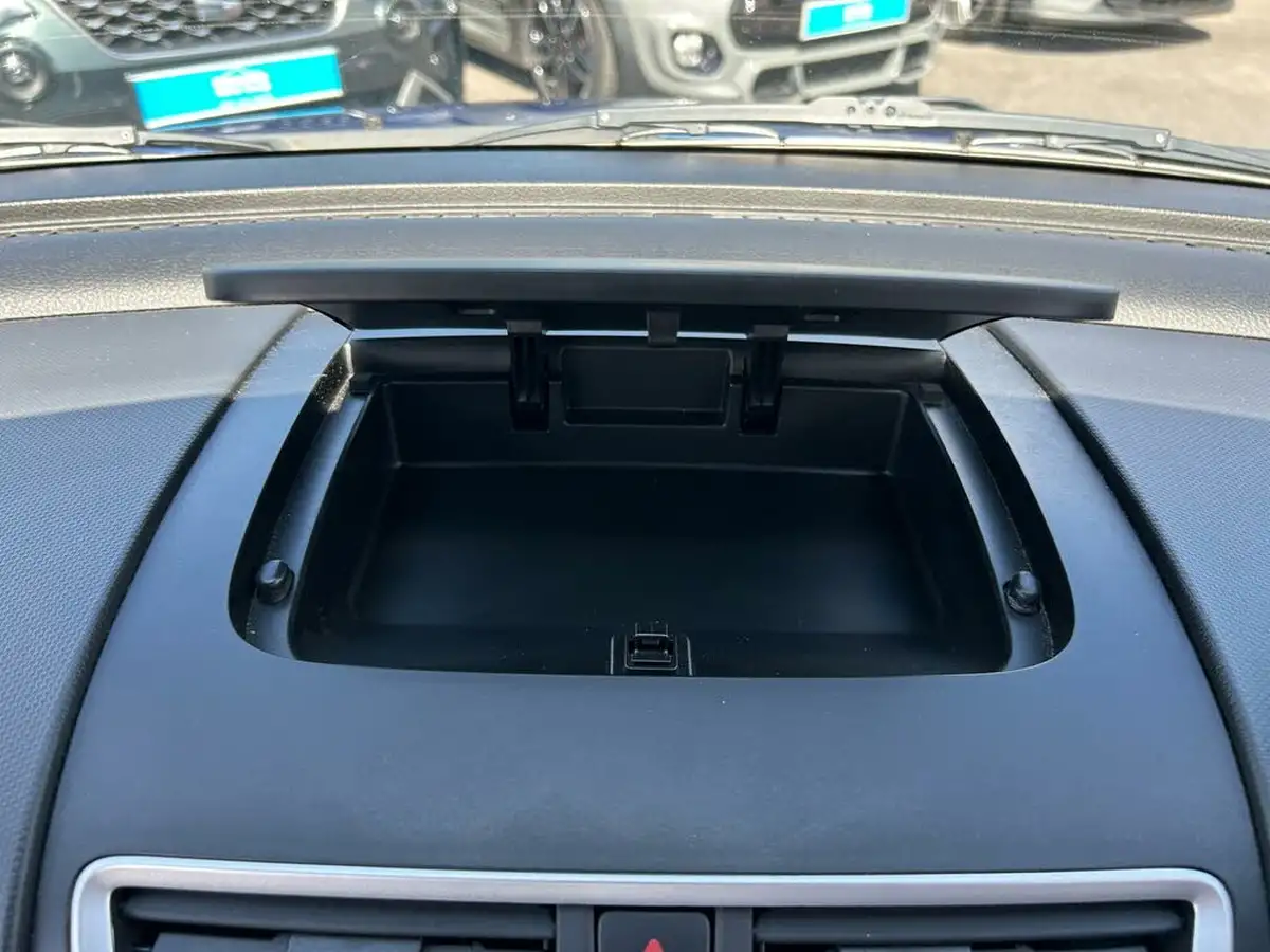 2015-suzuki-swift-12-sz2-3d-big-4