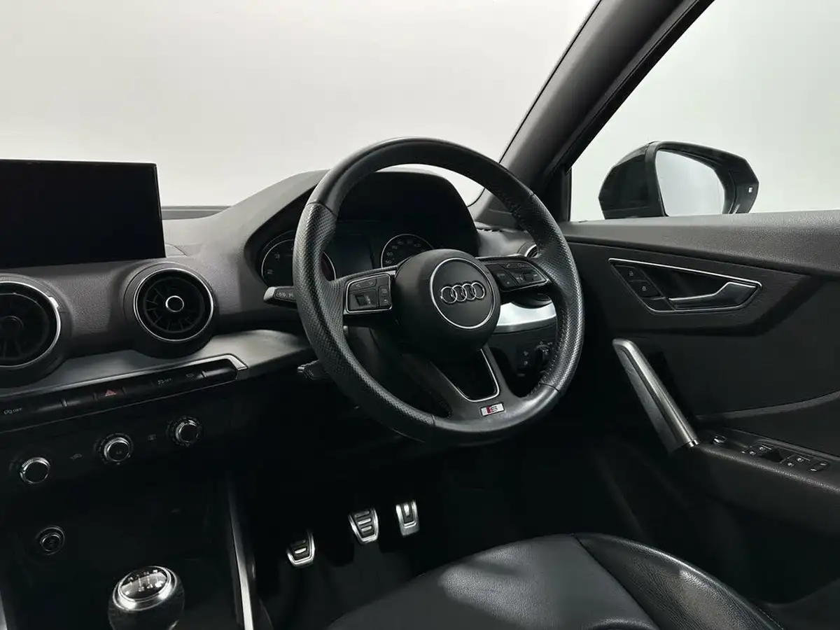 2017-audi-q2-16tdi-s-line-115ps-big-9