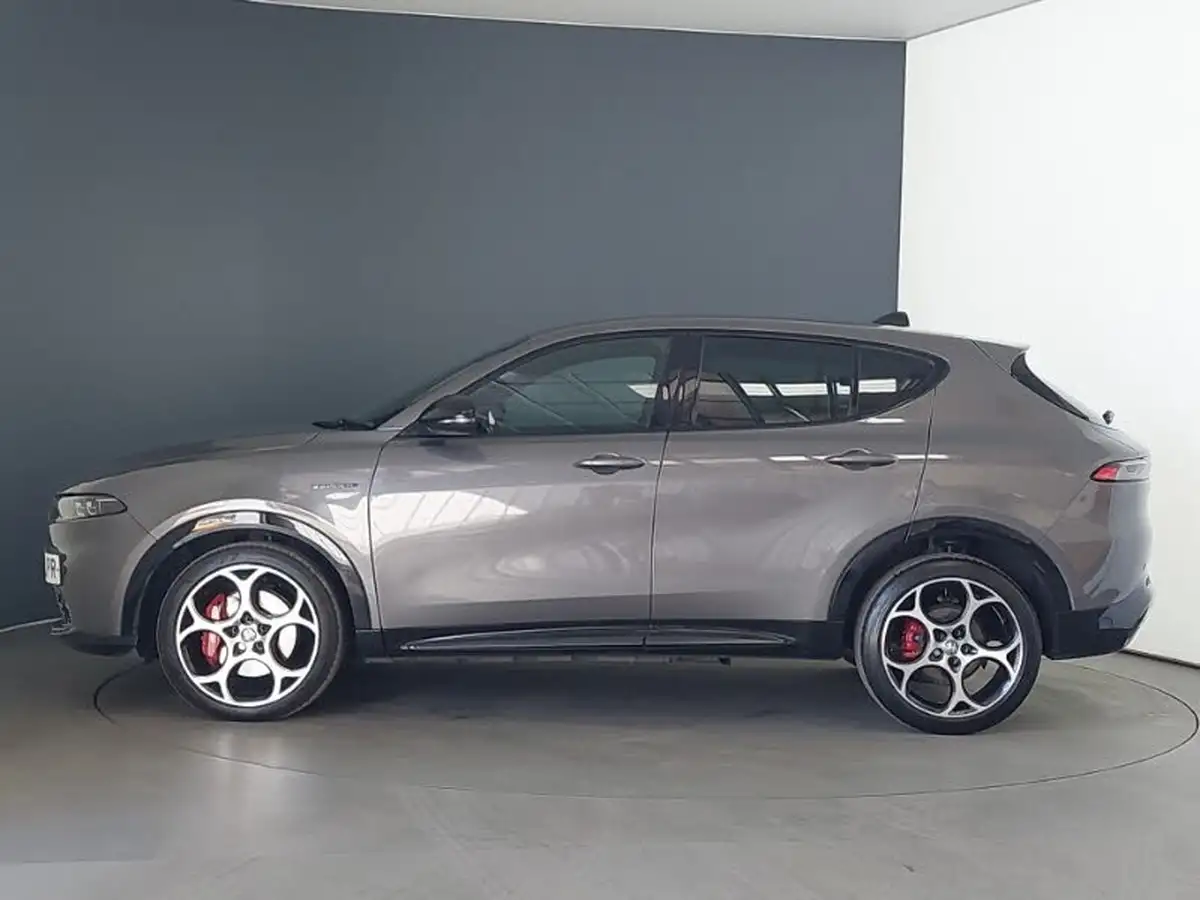 2024-alfa-romeo-tonale-15-sprint-big-3