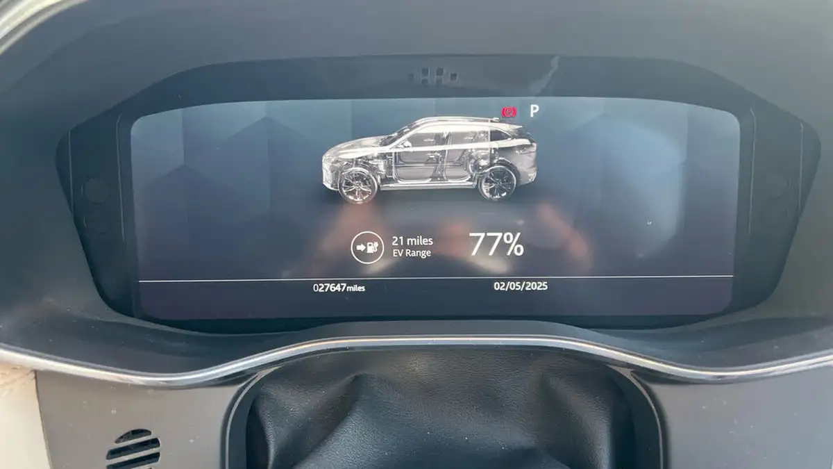 2021-jaguar-f-pace-20-p400e-hse-big-20