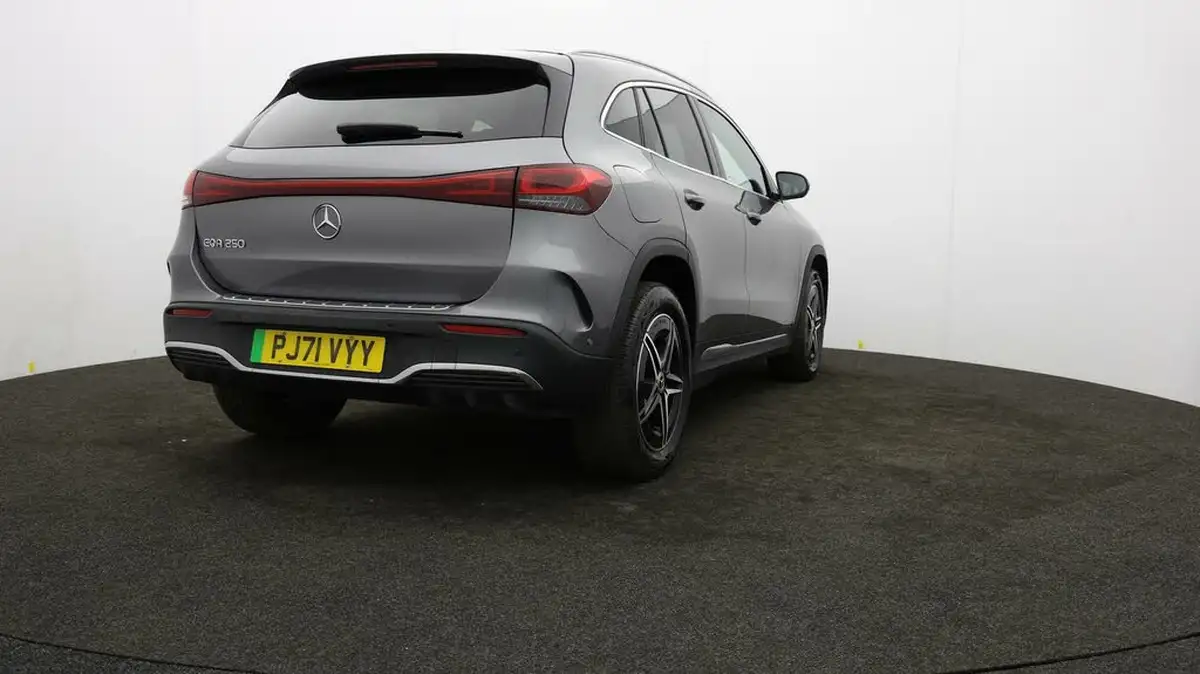 2022-mercedes-benz-eqa-e-eqa-250-amg-line-big-74