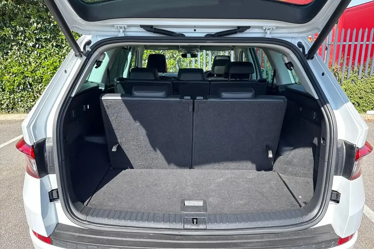 2017-skoda-kodiaq-20tdi-edition-150ps-4x4-5-seatsss-dsg-big-36