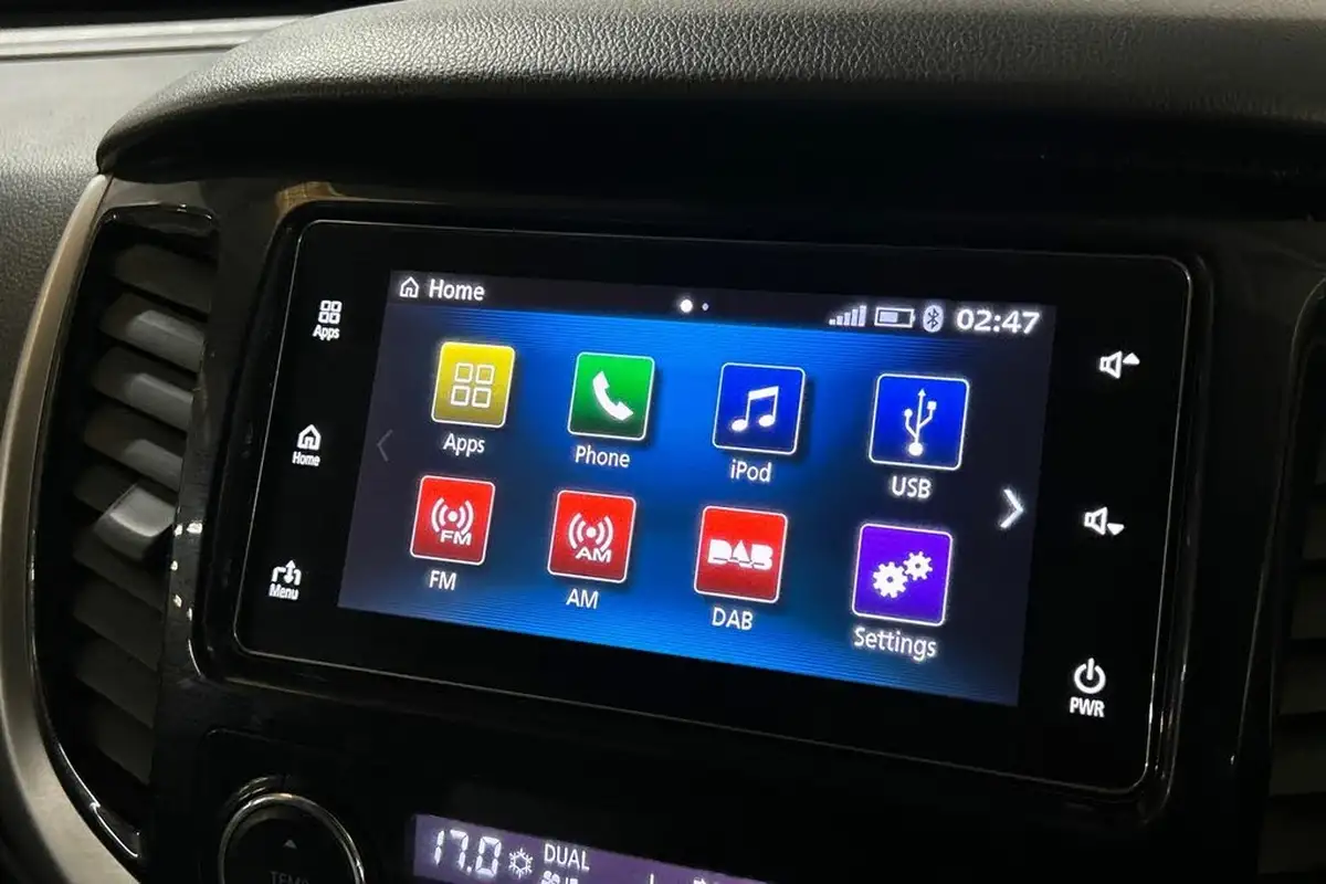 2019-mitsubishi-l200-24di-d-warrior-eu6b-big-19