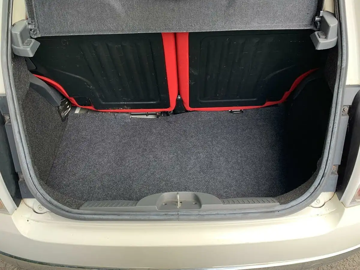 2011-fiat-500-12-lounge-big-26