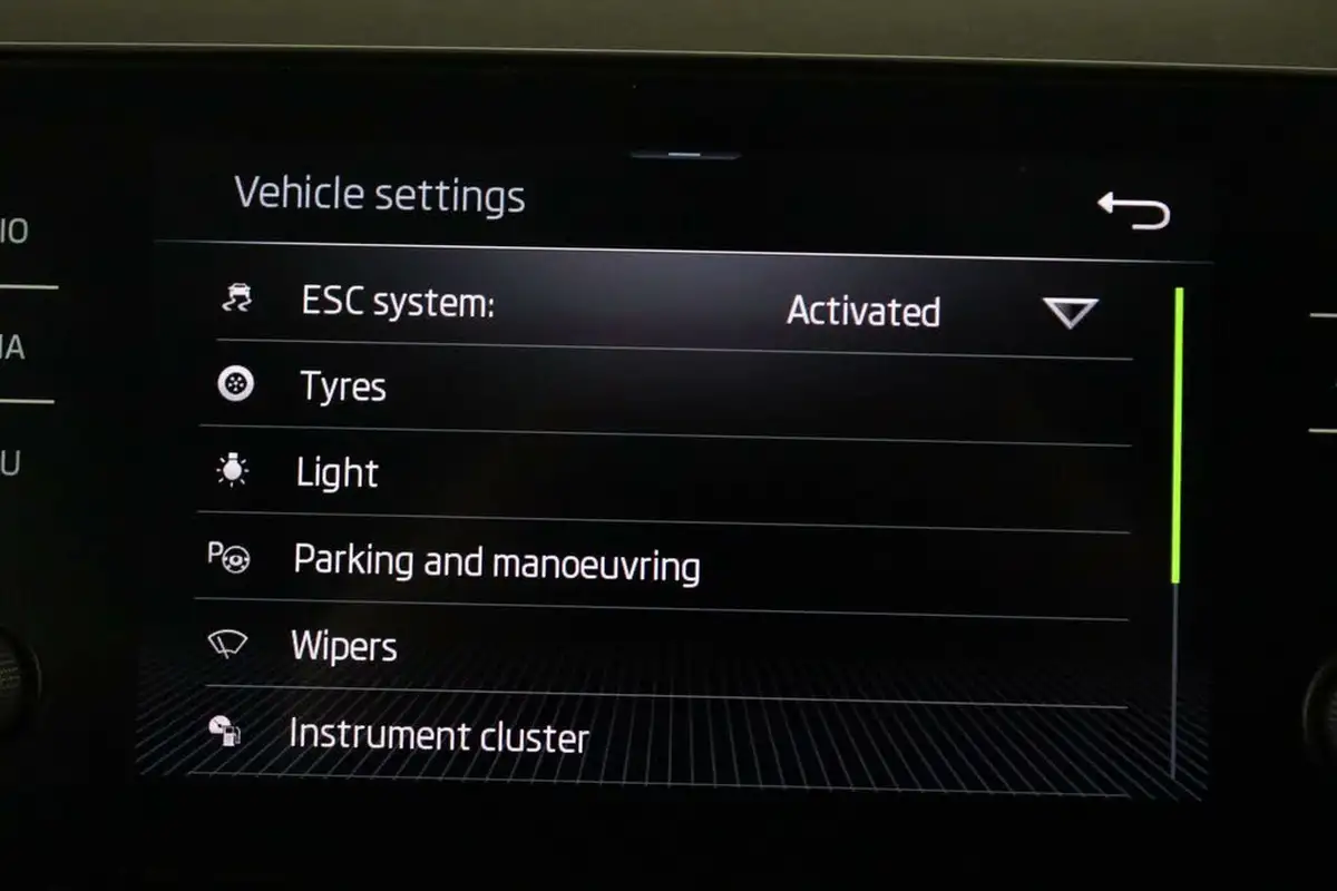 2021-skoda-kamiq-10-tsi-se-95ps-big-27