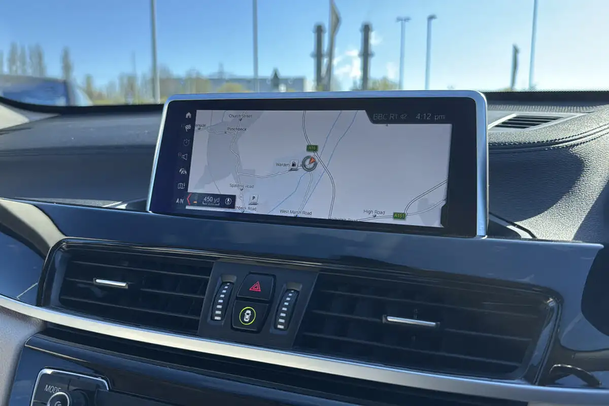 2021-bmw-x1-20-xdrive20i-xline-big-44