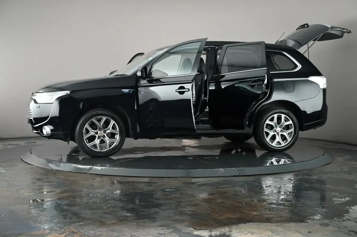 2014-mitsubishi-outlander-20-gx4h-big-42