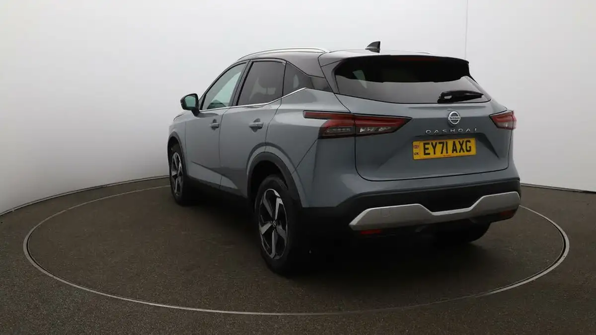 2021-nissan-qashqai-13-dig-t-premiere-edition-140ps-big-52