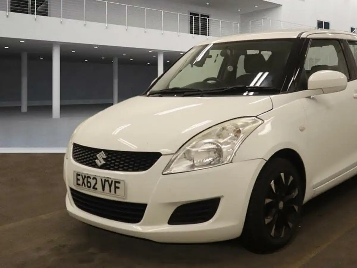 2012-suzuki-swift-12-sz2-5d-big-1
