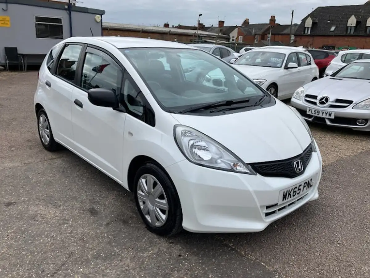 2015-honda-jazz-12-s-big-5