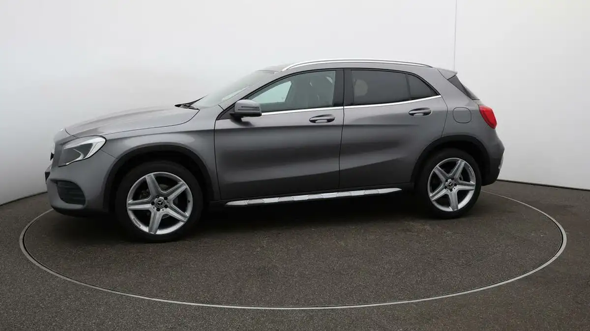 2018-mercedes-benz-gla-class-16-gla-200-amg-line-154bhp-big-56