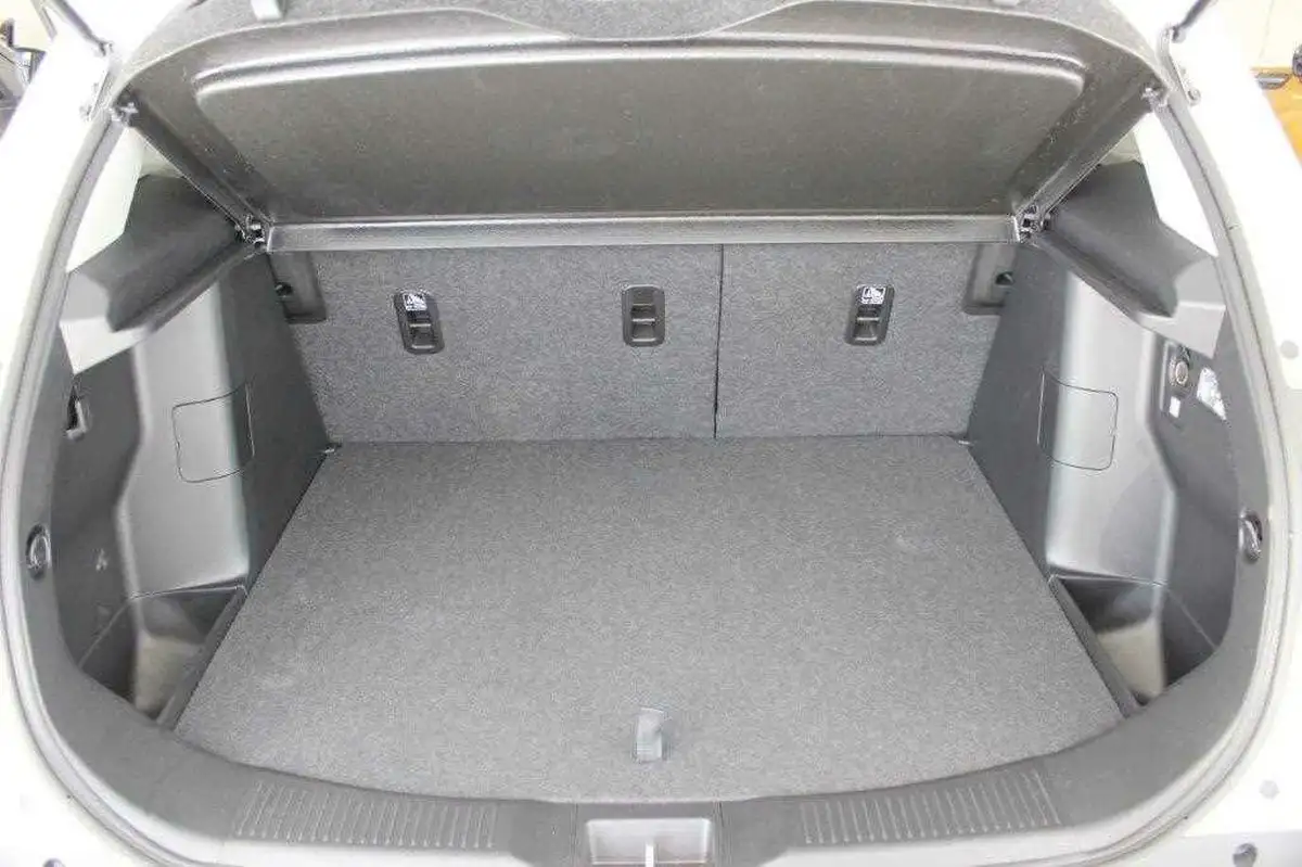 2025-suzuki-s-cross-14-boosterjet-motion-big-14