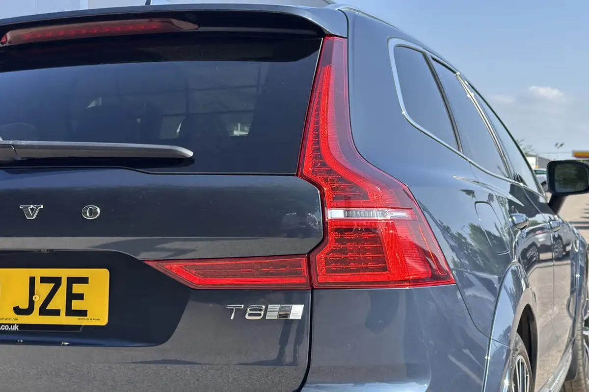 2020-volvo-xc60-20-t8-inscription-pro-big-23
