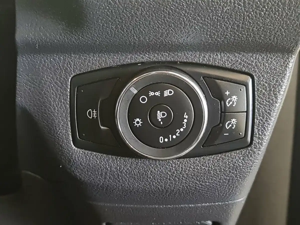 2021-ford-transit-courier-10t-leader-ecoboost-big-22