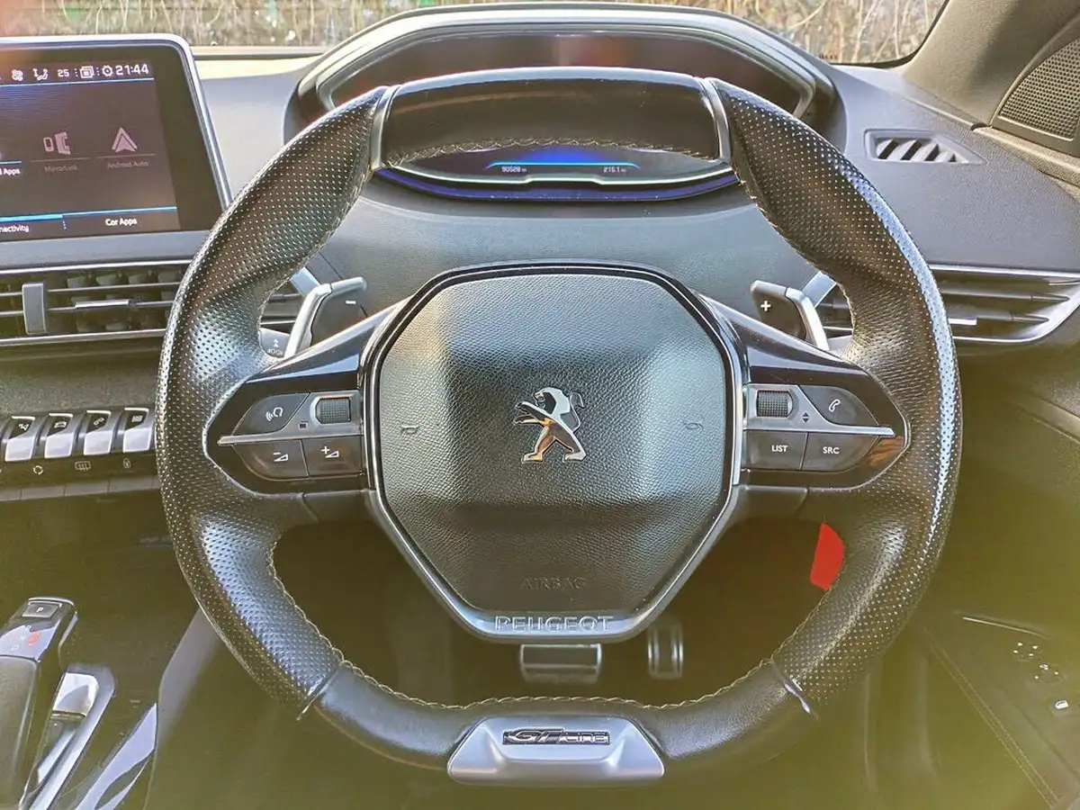 2017-peugeot-3008-suv-16-bluehdi-gt-line-big-10