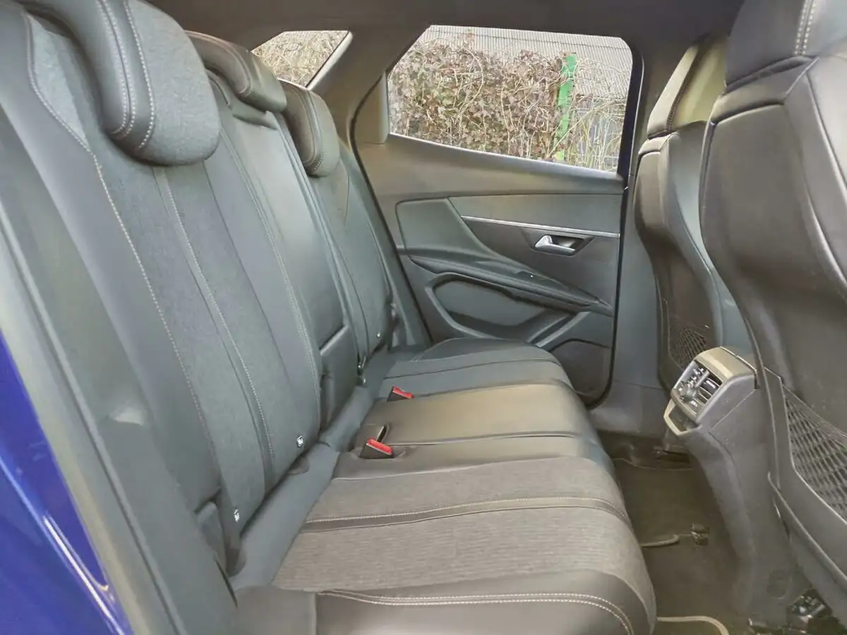 2017-peugeot-3008-suv-16-bluehdi-gt-line-big-14