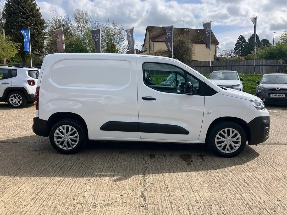 2022-citroen-berlingo-15bluehdi-1000-enterprise-pro-100pseu6d-big-29