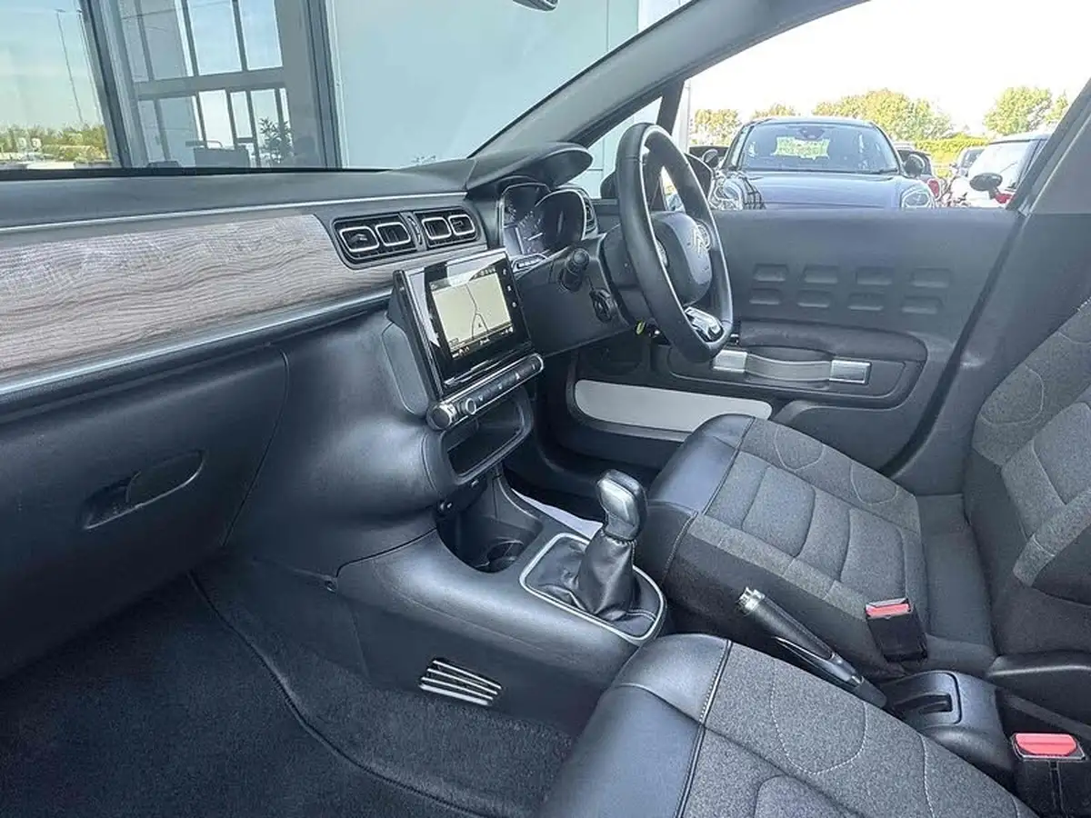 2022-citroen-c3-12-puretech-shine-plus-83ps-ss-big-36