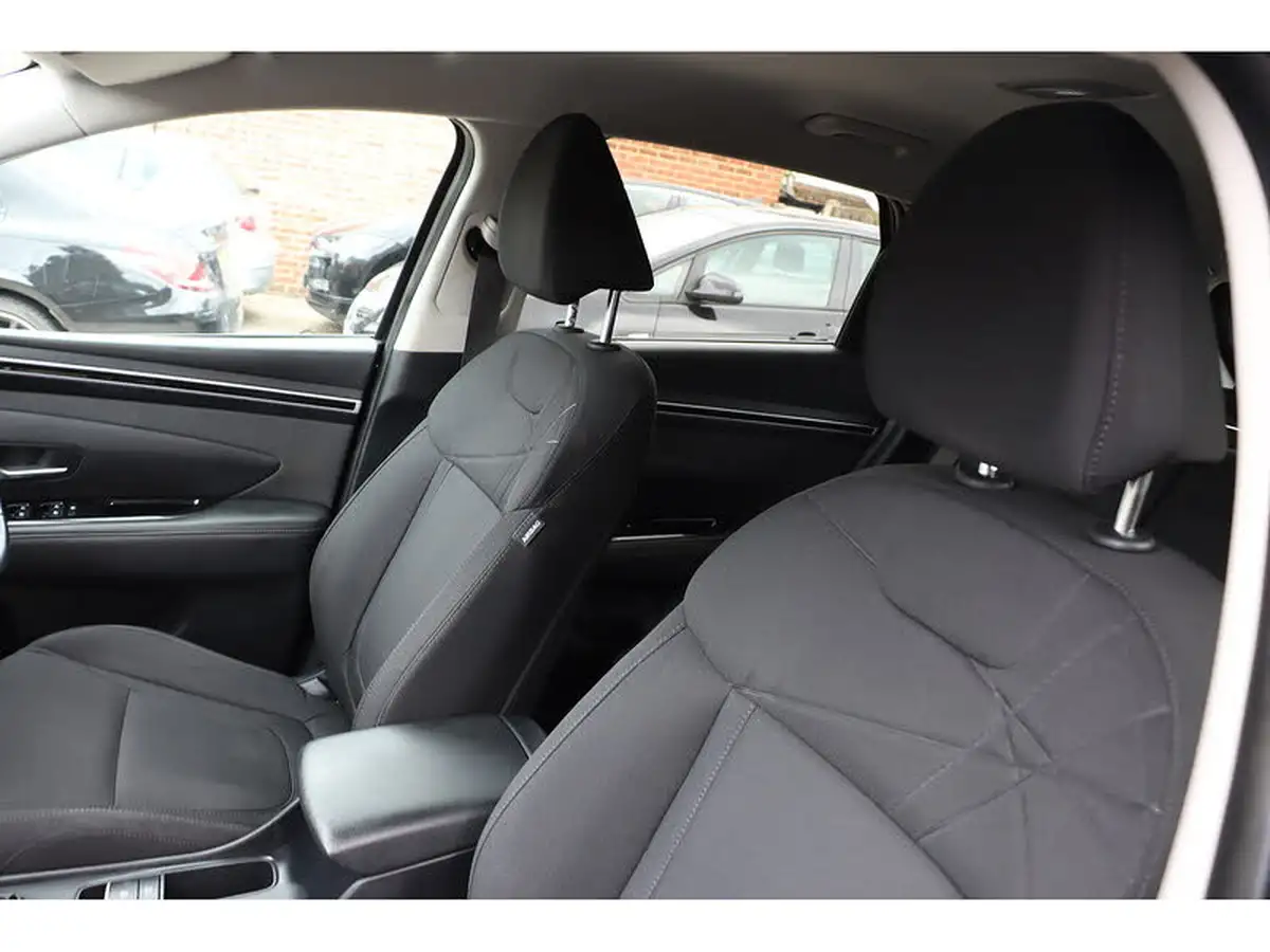 2022-hyundai-tucson-16-t-gdi-se-connect-150ps-big-30
