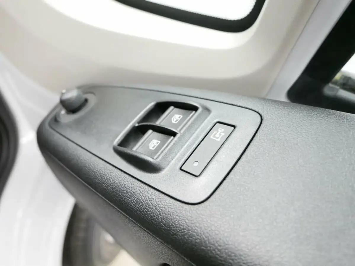 2023-citroen-relay-22bluehdi-35-l3h2-enterprise-edition-panel-big-24