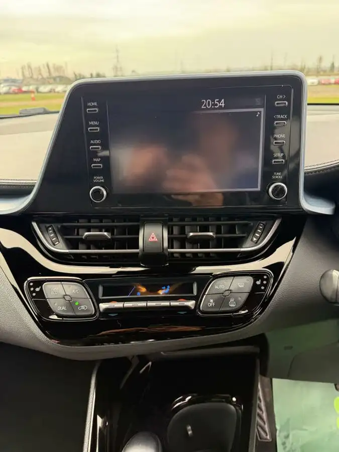 2020-toyota-c-hr-20-vvt-i-design-big-12