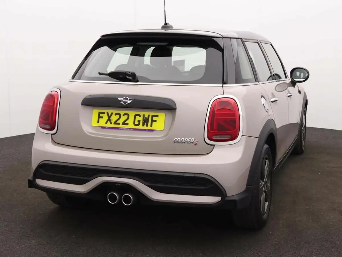 2022-mini-cooper-20-cooper-s-classic-hatchback-5d-auto-big-4