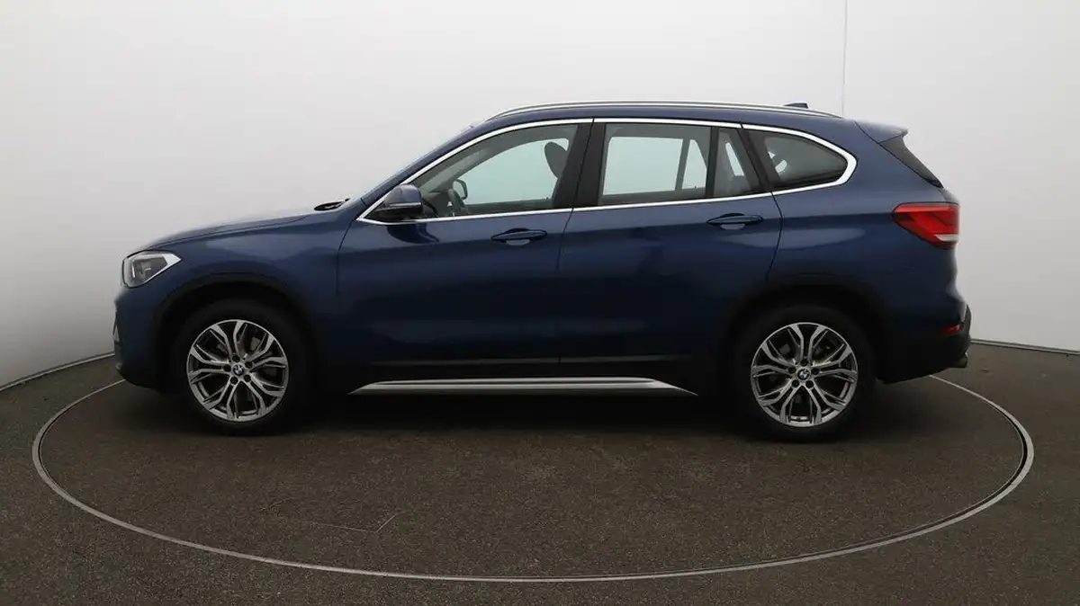 2022-bmw-x1-20-xdrive20i-xline-big-57