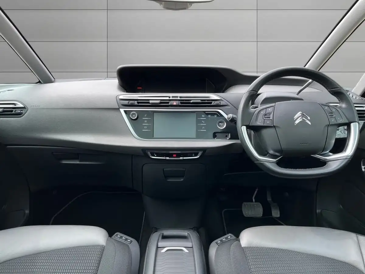 2018-citroen-c4-spacetourer-20bluehdi-flair-162ps-eat8-big-15