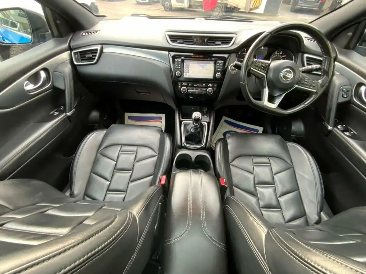 2017-nissan-qashqai-15dci-tekna-big-1