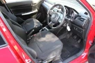 2019-suzuki-swift-12-dualjet-attitude-small-11