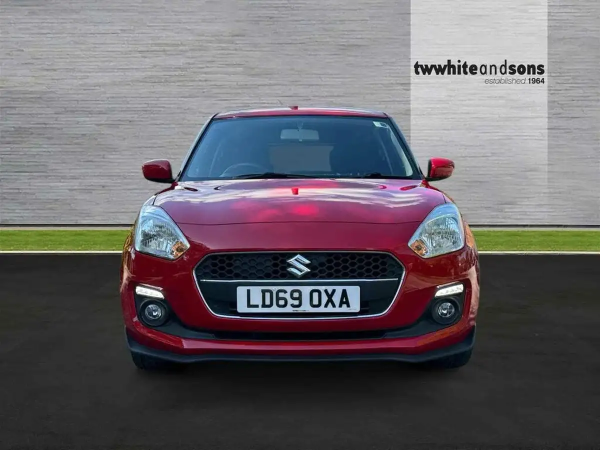 2019-suzuki-swift-12-dualjet-attitude-big-0