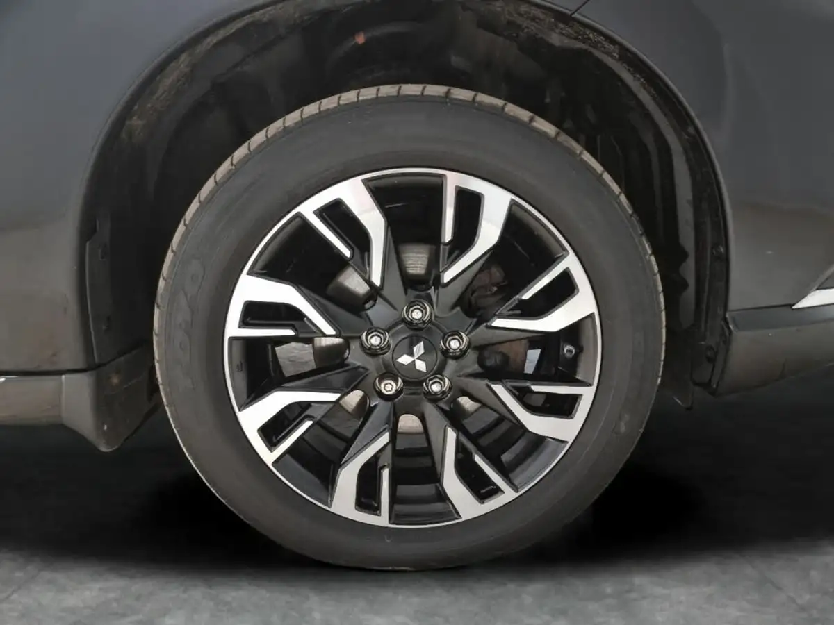 2017-mitsubishi-outlander-20-4hs-phev-5st-big-28