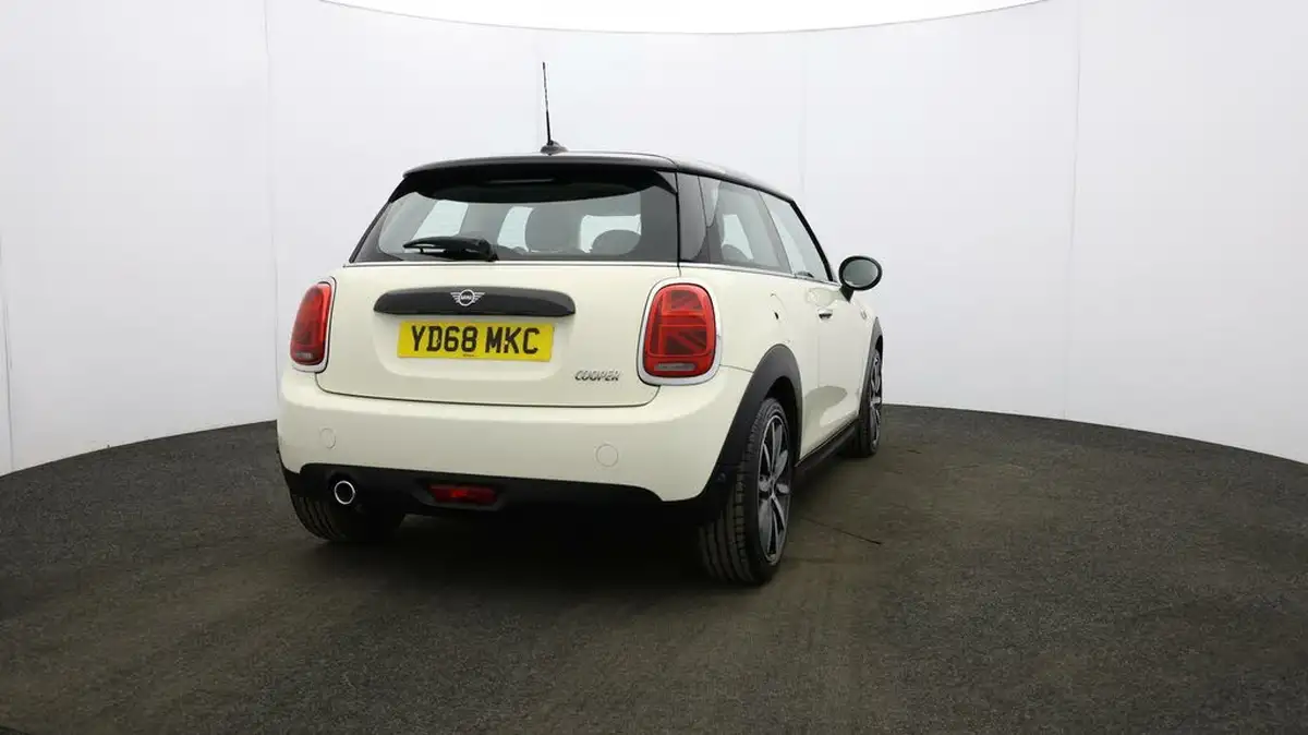 2018-mini-cooper-15-cooper-series-ii-ss-hatchback-3d-big-53