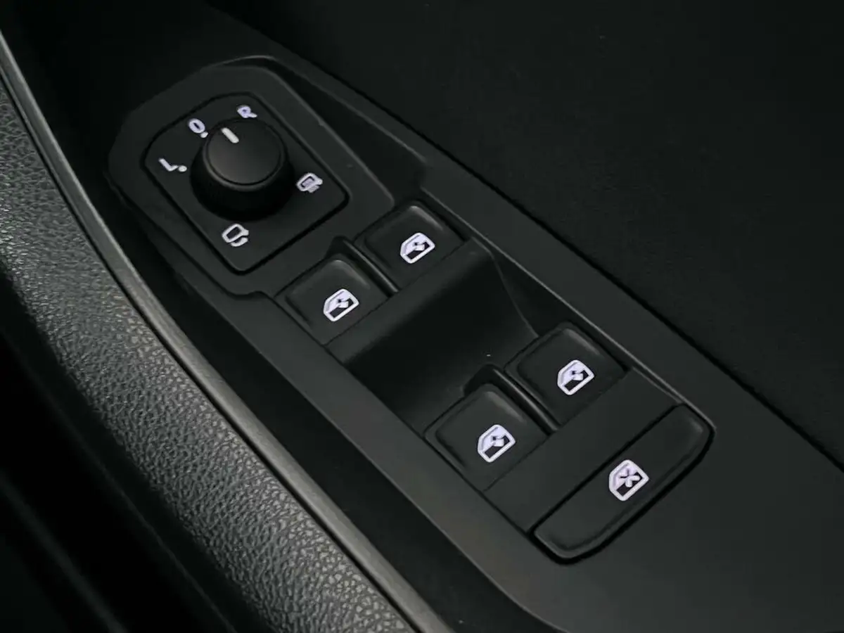2021-skoda-kodiaq-15-tsi-se-l-dsg-big-30