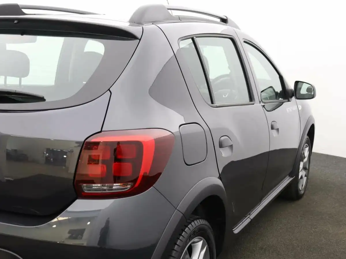 2019-dacia-sandero-stepway-09-tce-essential-big-38