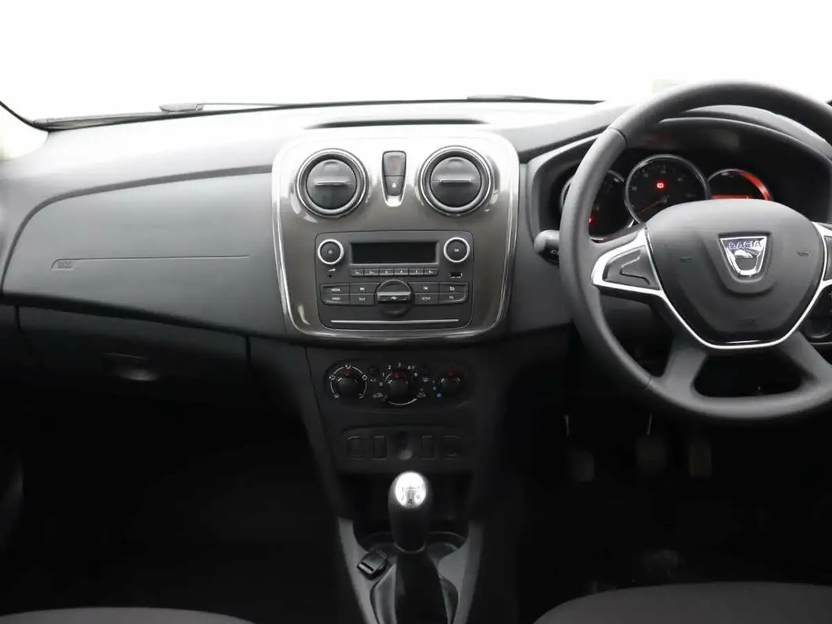 2019-dacia-sandero-stepway-09-tce-essential-big-12