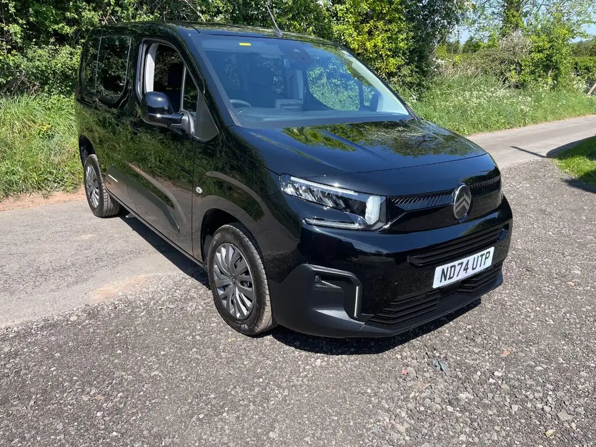 2024-citroen-berlingo-big-14