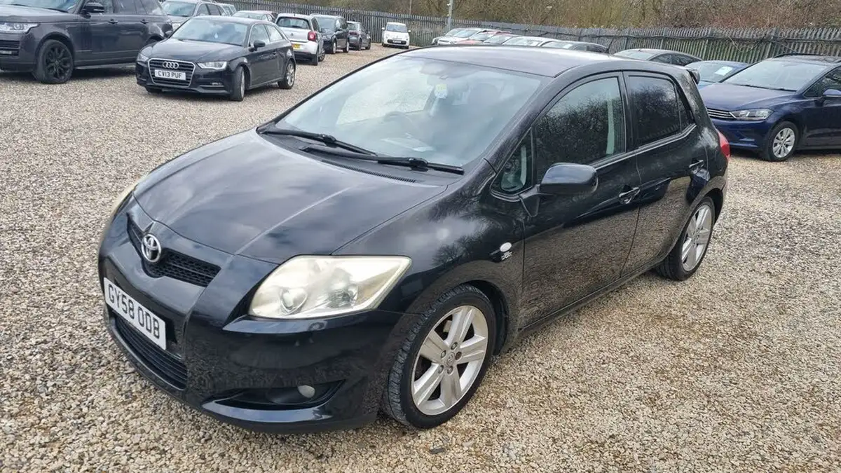2008-toyota-auris-22td-sr-180-5d-big-2